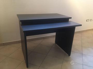 Scrivania porta monitor