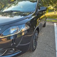 Lancia Ypsilon Hybrid