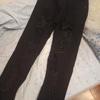 jeans neri strappati