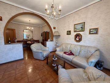 C asa singola primo piano zona centrale