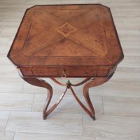 Tavolino antiquariato 