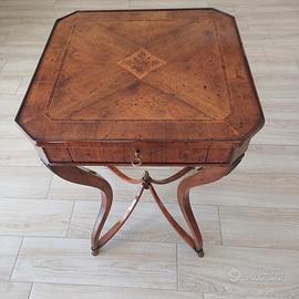 Tavolino antiquariato 
