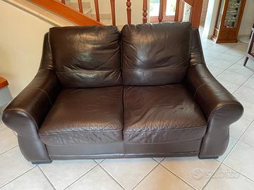 Set due divani in pelle