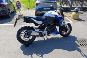 Moto perfetta pari al nuovo