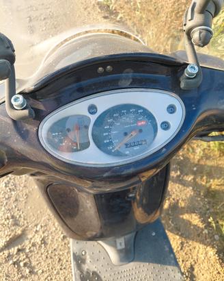 aprilia scarabeo