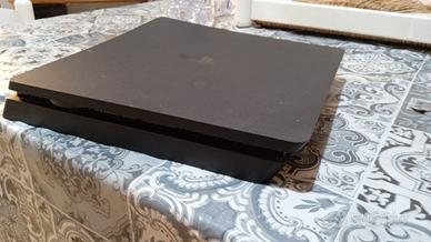 Ps4 slim usata