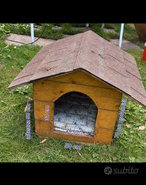 Casetta animali in legno fatta a mano