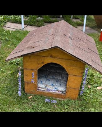Casetta animali in legno fatta a mano