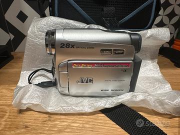 JVC 28x Video camera