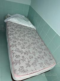 Letto singolo 80x190 completo di rete, mai usato