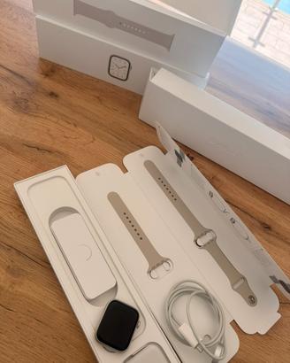 Apple Watch Series 7  45mm