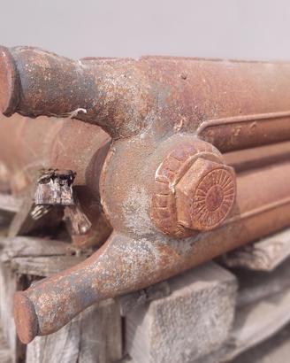 Calorifero stile Liberty-Industrial 