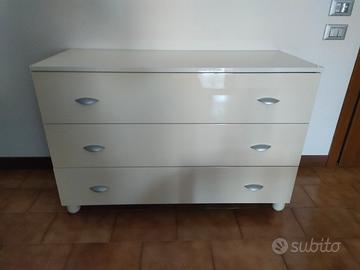 mobile credenza 