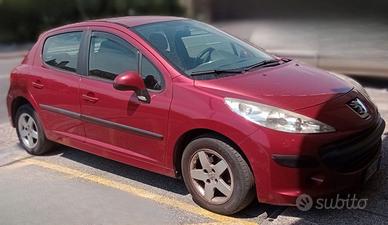 Peugeot  207 benzina