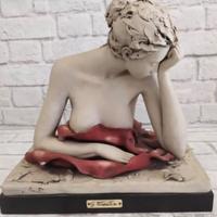 DRAPPO ROSSO porcellana biscuit Gianni Visentin