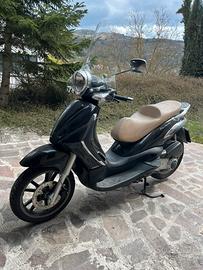 Piaggio Beverly 300 Tourer