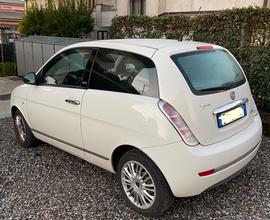 Vendo Lancia Y