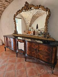 Credenze e tavolo stile  Chippendale
