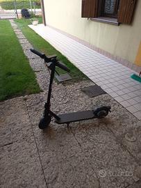monopattino elettrico  Xiaomi 