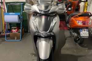 Honda SH 300i – Agosto 2023 – 15.800 km – Tagliand