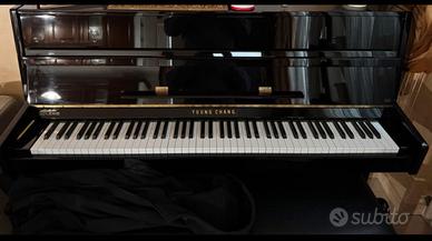 Pianoforte a muro young chang