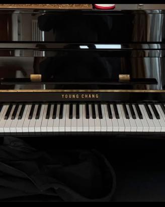 Pianoforte a muro young chang