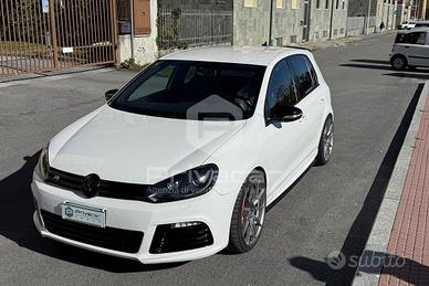 VOLKSWAGEN Golf 2.0 TSI 4mot. 5p. R