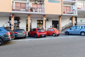 NEGOZIO A POLICORO
