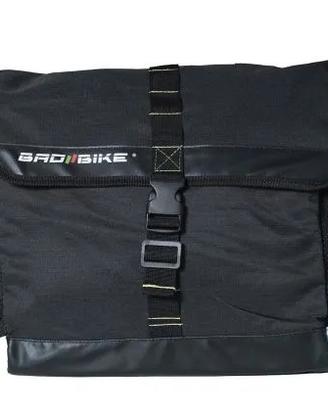 Borsa multiuso capiente con aggancio bici scooter