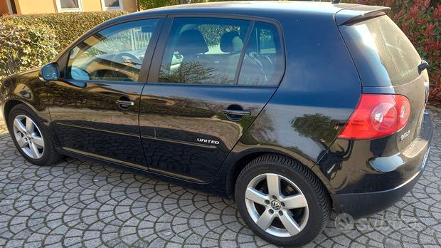 VOLKSWAGEN Golf 5ª serie - 2009