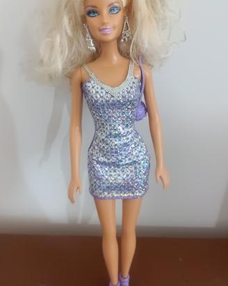 Barbie mattel vestita