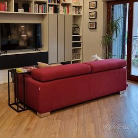 Divano rosso 3 sedute