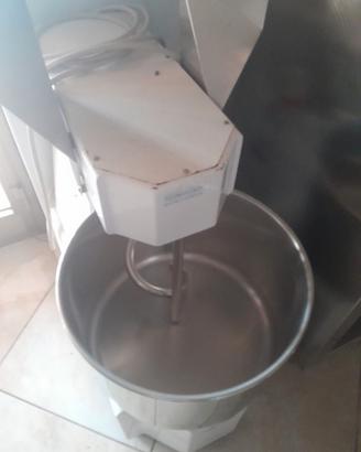 impastatrice per pizzeria