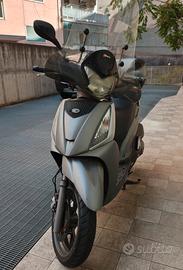 Kymco People 300 GTI
