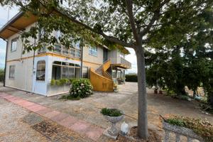 CAVARZERE: 111B: Casa singola con due appartamenti