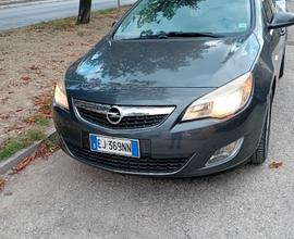 OPEL Astra 4ª serie - 2011