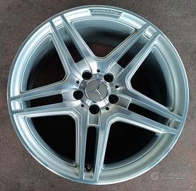 Cerchio Lega Singolo Mercedes AMG 8,5 X 19 5 Fori