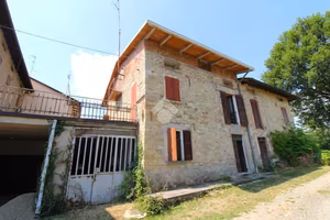 CASA DI CORTE A BAISO