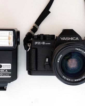 YASHICA FX3 SUPER 2000 + ottica e flash