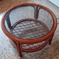 Tavolino rotondo con ripiano in vetro