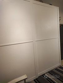 Armadio guardaroba bianco in legno