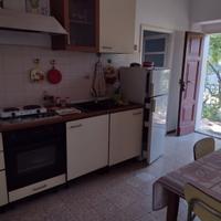 Abitazione in campagna con terreno/ uliveto