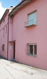 Casa in pietra indipendente