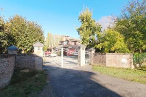 CASA SEMINDIPENDENTE A CASTELLO D'ARGILE