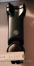 supporto manubrio ammortizzato redshift 