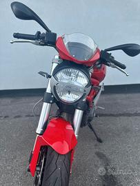 Ducati Monster 696