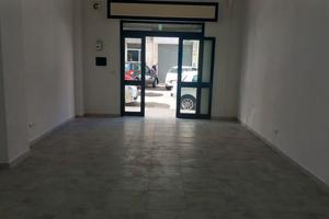 Box garage magazzino uso commerciale