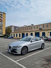 Alfa Romeo Giulia 2.2 150cv AT8