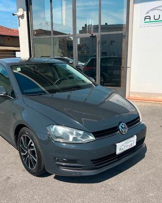Volkswagen Golf 1.6 tdi Trendline 90cv 5p E6