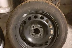 Cerchioni + Pneumatici Invernali 195/60 R15
